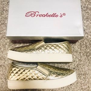 Breckelle’s golden platform snickers